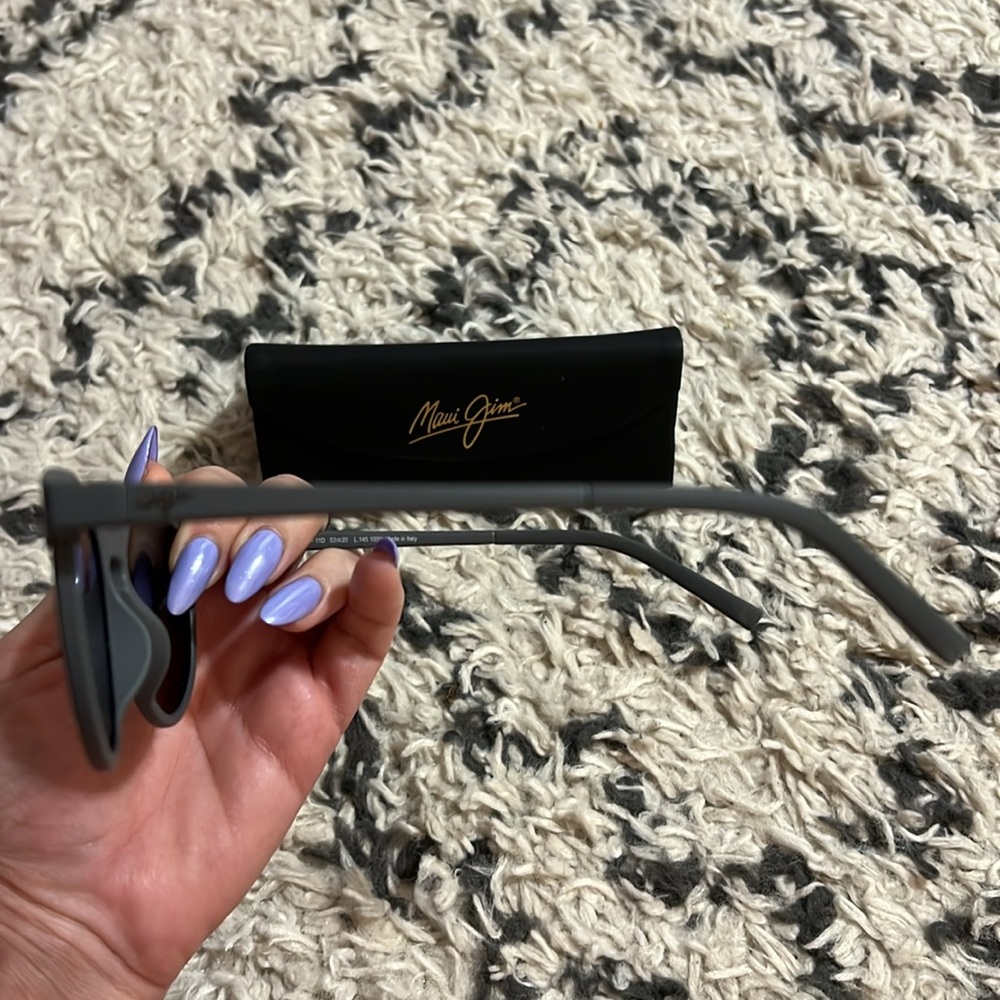 Maui Jim sunglasses - Picture 3 of 3